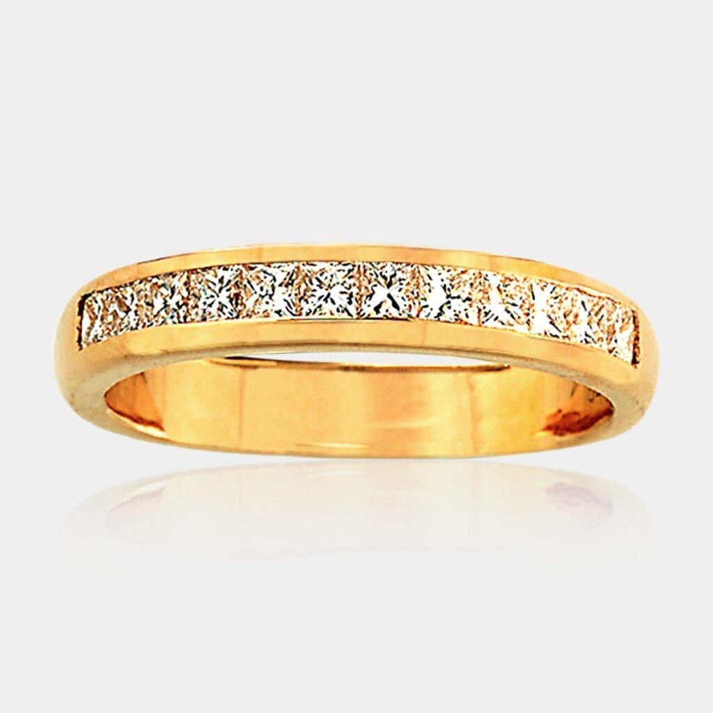 Sara Yellow Gold Princess Cut Diamond Wedding Ring